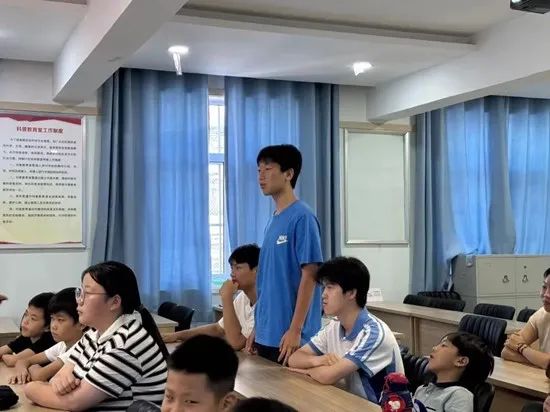 社会实践(十七)|七彩假期护童梦,情暖童心传文明①——保定理工学院经济学院“三下乡”社会实践