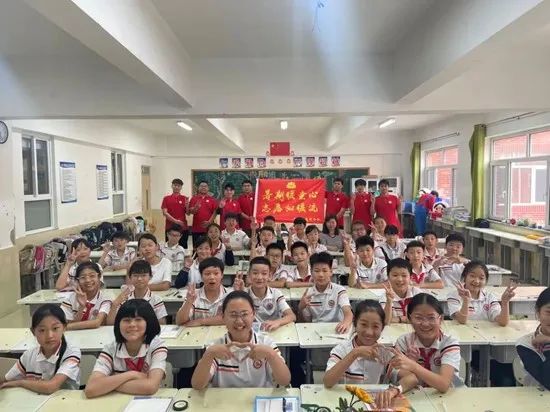 社会实践(十八)|七彩假期护童梦,情暖童心传文明②——保定理工学院经济学院“三下乡”社会实践