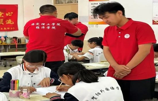 社会实践(十八)|七彩假期护童梦,情暖童心传文明②——保定理工学院经济学院“三下乡”社会实践