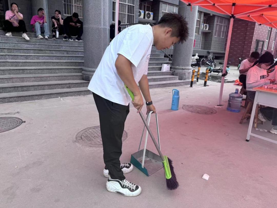 信工学院“同伴成长,暖心启航”