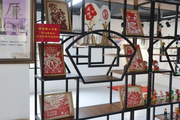 【禁毒同行，青春担当】保定理工学院经济学院赤焰镌艺社：非遗剪纸禁毒作品展，以艺传情，共筑无毒防线