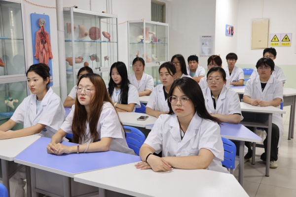 【大学生讲《大先生》】科学家精神进校园———保定理工学院“青科声宣讲团”系列活动（二）