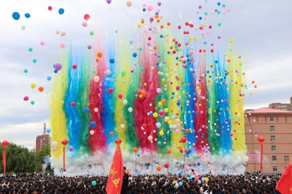 【军训收官，启航新程】军训淬炼成长，大学逐梦启航——保定理工学院2025级新生军训结营式暨开学典礼圆满结束