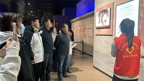 厚植家国情怀，启航青春新程