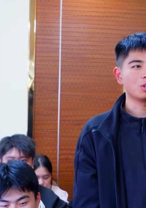 榜样引领|保定理工学院|管理学院|以校友经验为镜，为青春成长指路