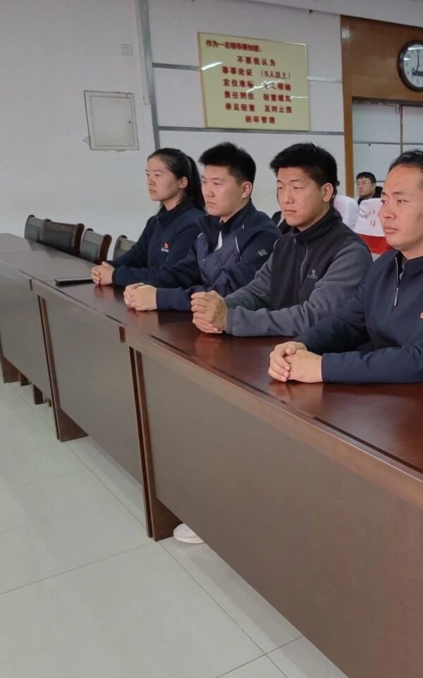 爱国教育|保定理工学院|管理学院|表彰“爱国先锋”树榜样,厚植家国情怀育新人