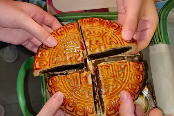 传统节日|保定理工学院|管理学院|月满中秋,情系家国