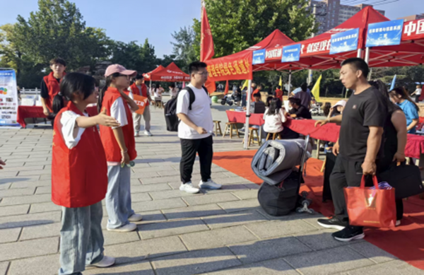 迎新季|保定理工学院|管理学院|2025迎新：服务“心”主张，温暖新征程