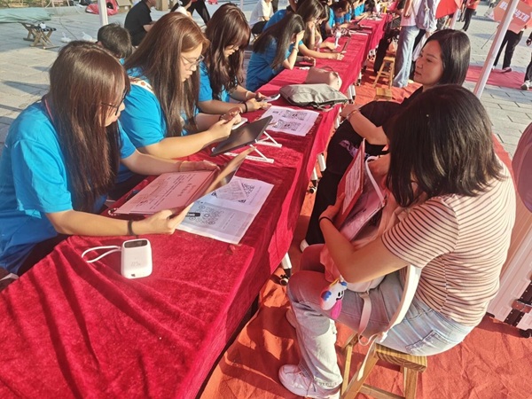 迎新季|保定理工学院|管理学院|2025迎新：服务“心”主张，温暖新征程