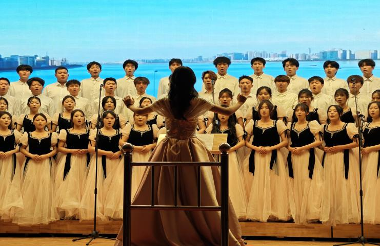 爱国教育|保定理工学院|管理学院|“忆往昔峥嵘铭记‘一二·九’ 颂今朝盛世牢记爱国心”爱国主义合唱比赛