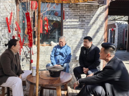 校地携手共交流 协同育人促发展 ——保定理工学院艺术学院与保定文发集团 探讨合作新路径