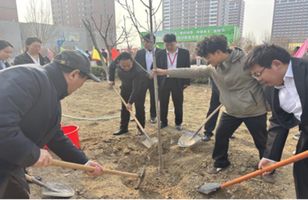 植绿护绿筑希望 同心共美校园春