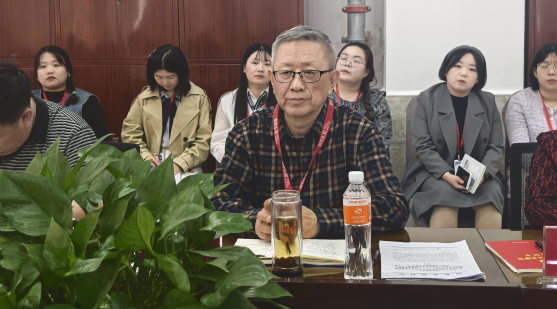 校党委书记耿金龙到马克思主义学院调研 并参加思政课集体备课会