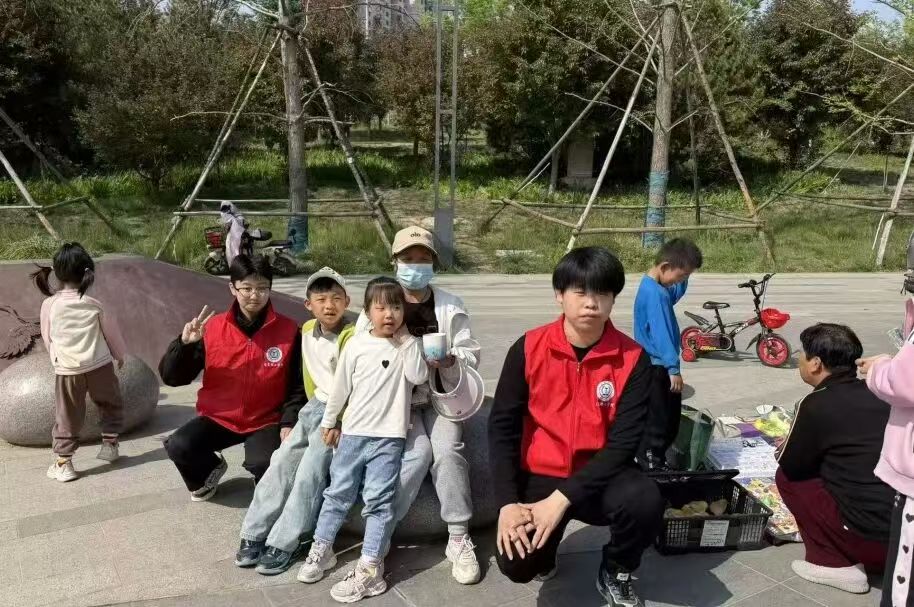 资助育人｜以感恩为帆，筑成长之路——“助学金+感恩”系列活动总结
