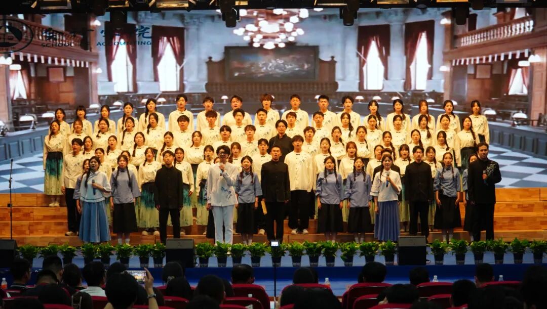 “五四薪火传 青春赴新程”——保定理工学院纪念五四运动107周年表彰暨朗诵大会圆满落幕