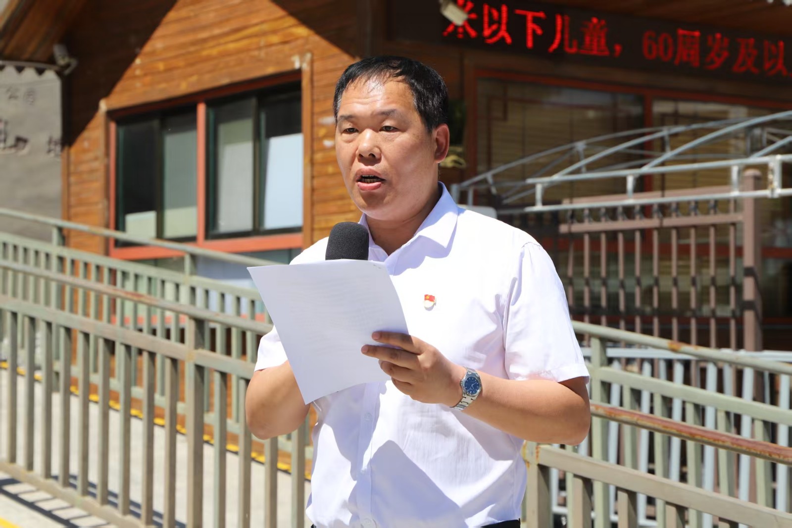 传承红色基因 深耕思政教育 ——保定理工学院赴涞源抗战纪念馆等参观 研学开展“太行山上行走的思政课”